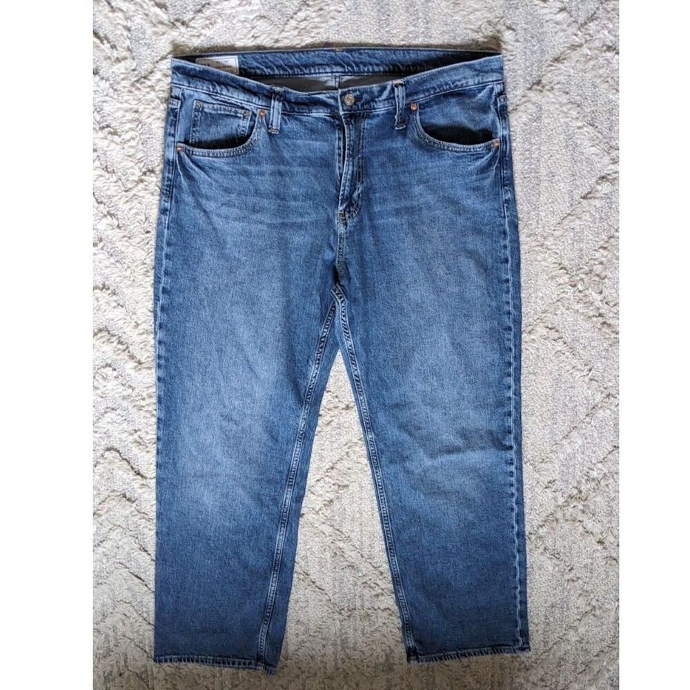 Gap Loose Mid Rise Jeans sz 18R / 34 medium wash classic denim